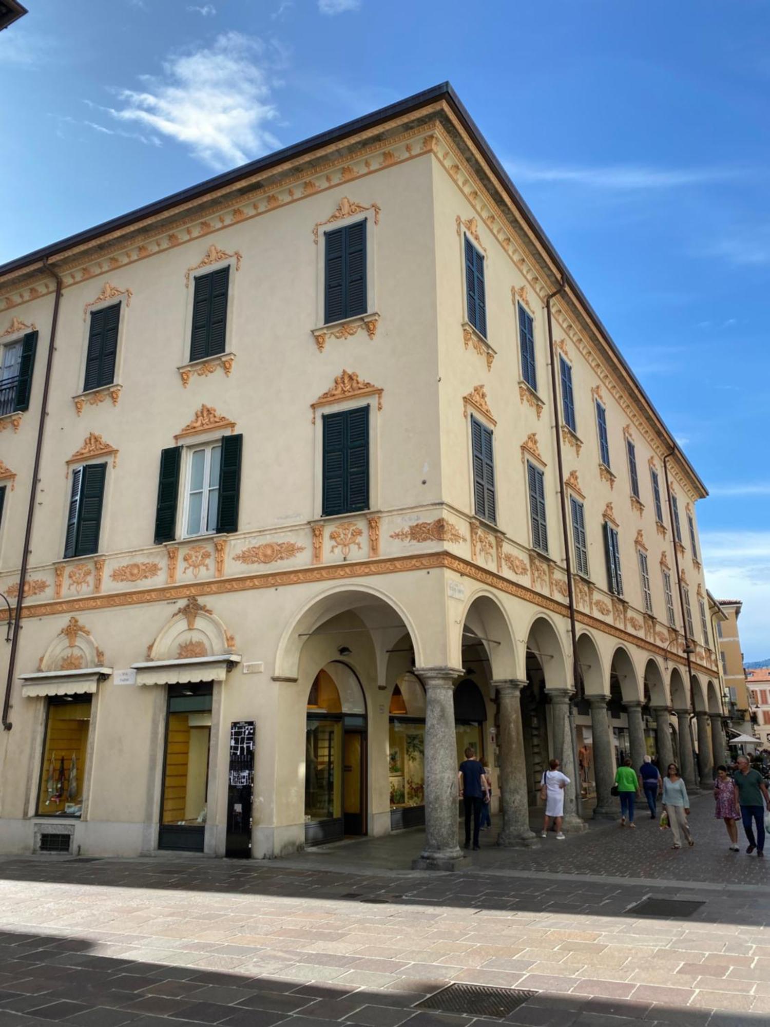 Porta Torre Como Apartment - By Relais Di Giada المظهر الخارجي الصورة