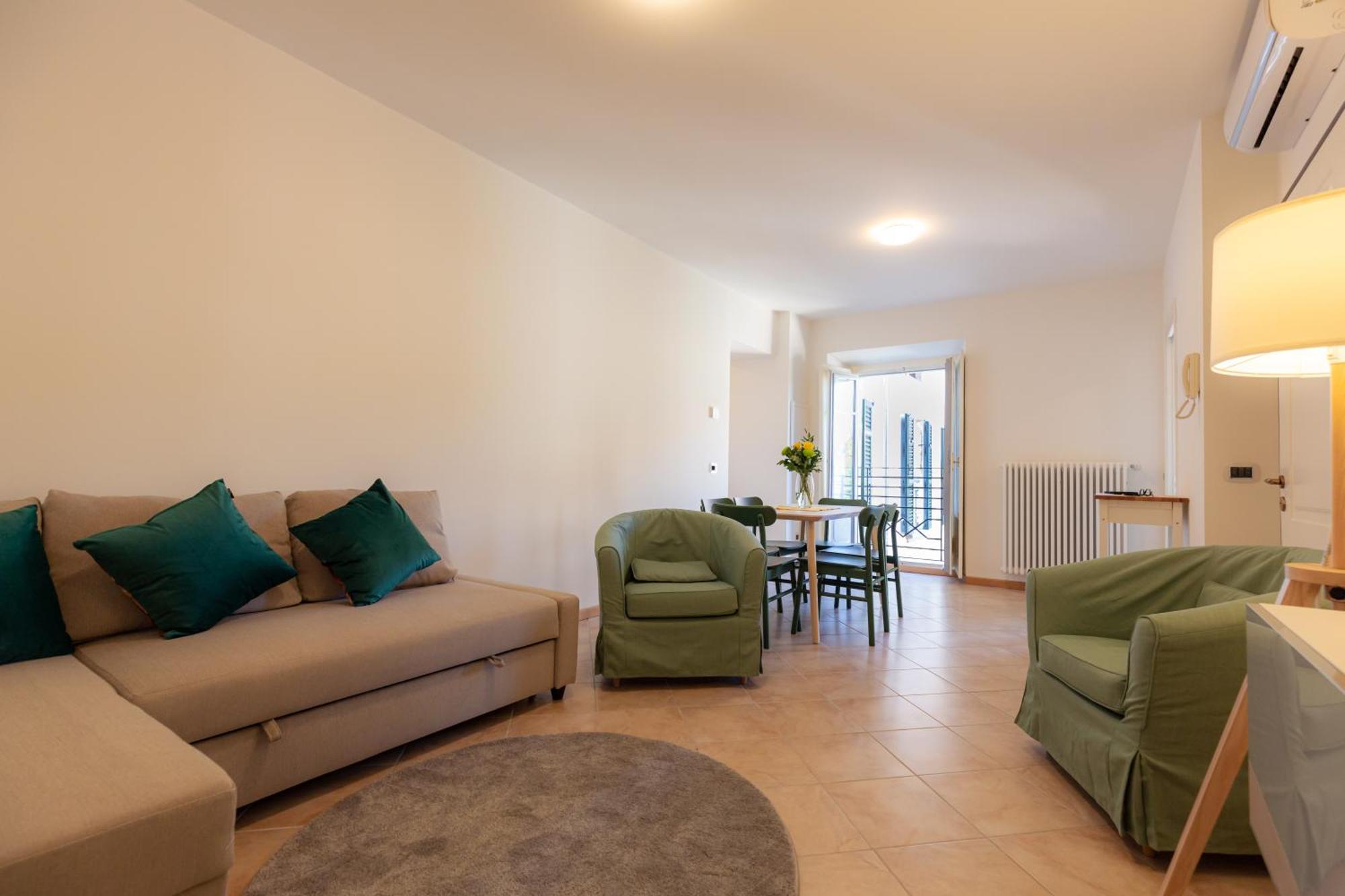 Porta Torre Como Apartment - By Relais Di Giada المظهر الخارجي الصورة