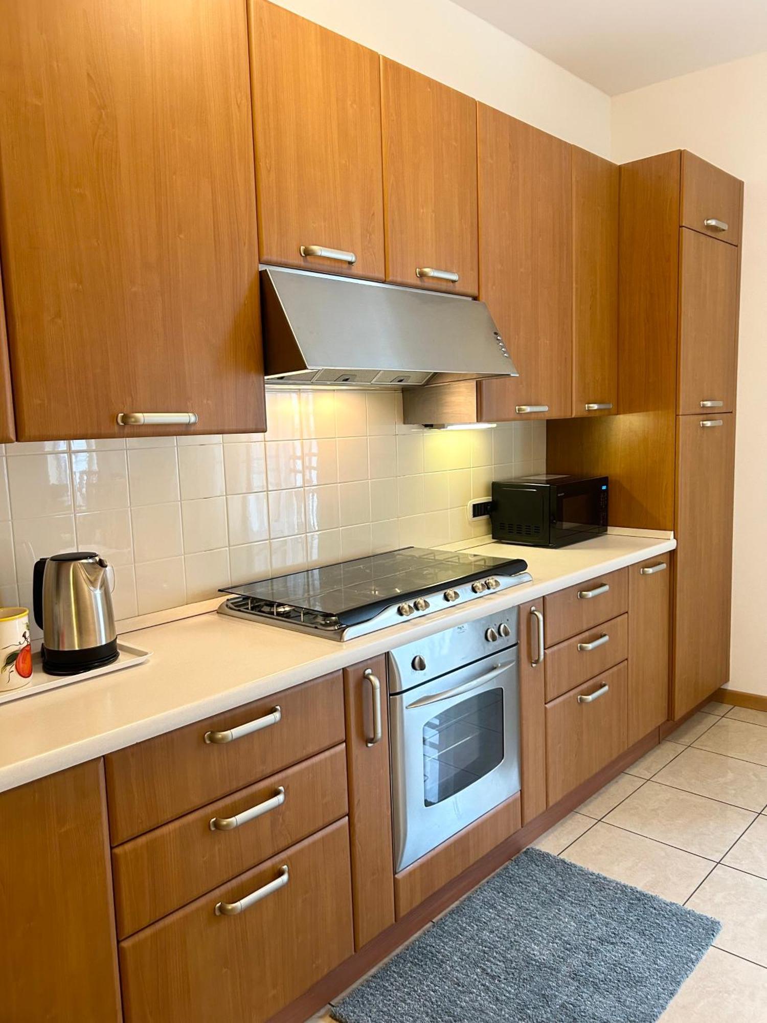 Porta Torre Como Apartment - By Relais Di Giada المظهر الخارجي الصورة